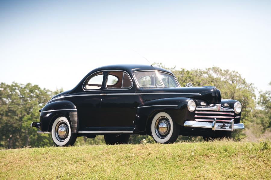 Ford Super DeLuxe Business Coupe 1946 года  (фото 1 из 20)